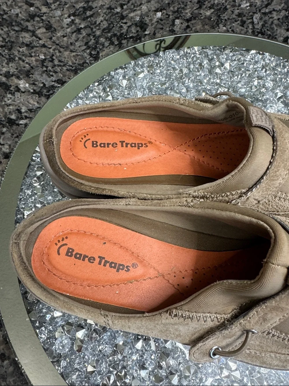 BareTraps Noella Beige Suede Slip-On Clogs mule 8.5 - 9